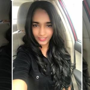 Meet your Posher, Stephanie